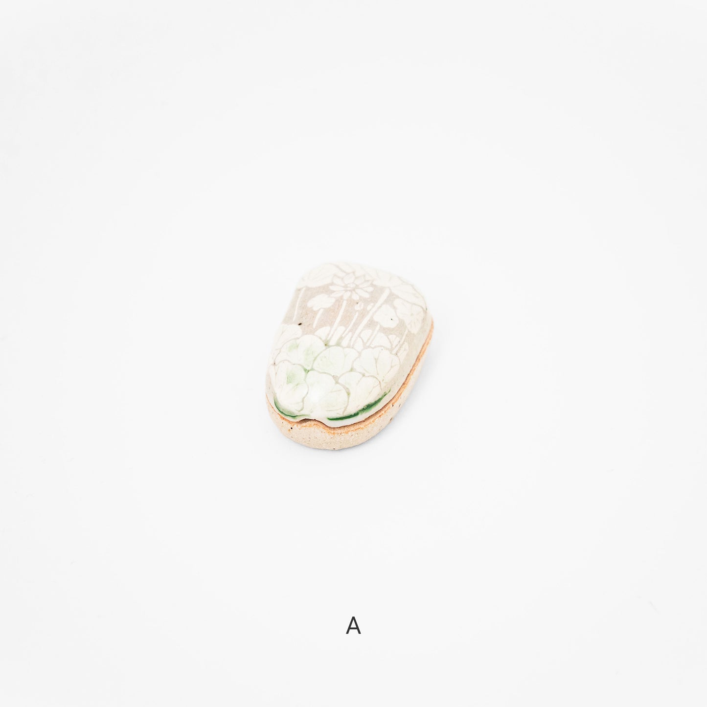 白ハス搔き落とし陶小箱