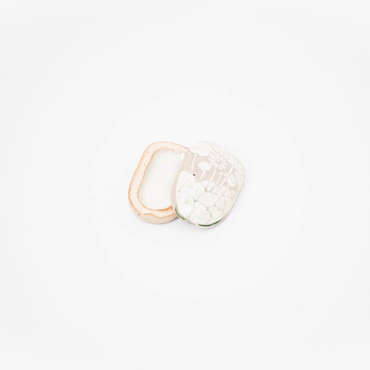 白ハス搔き落とし陶小箱