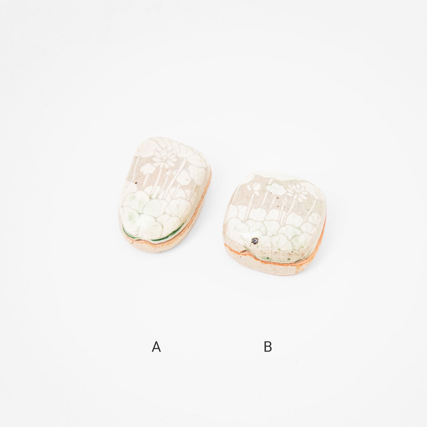 白ハス搔き落とし陶小箱