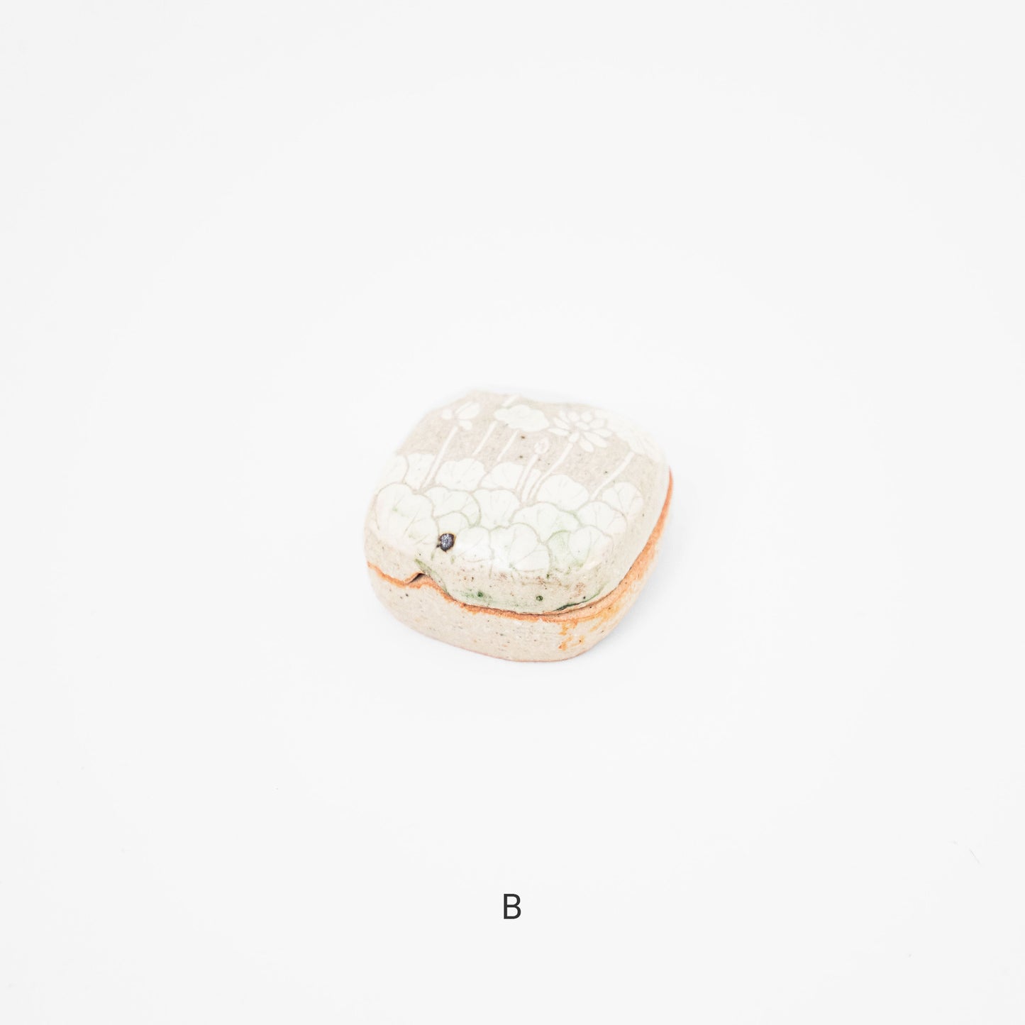 白ハス搔き落とし陶小箱