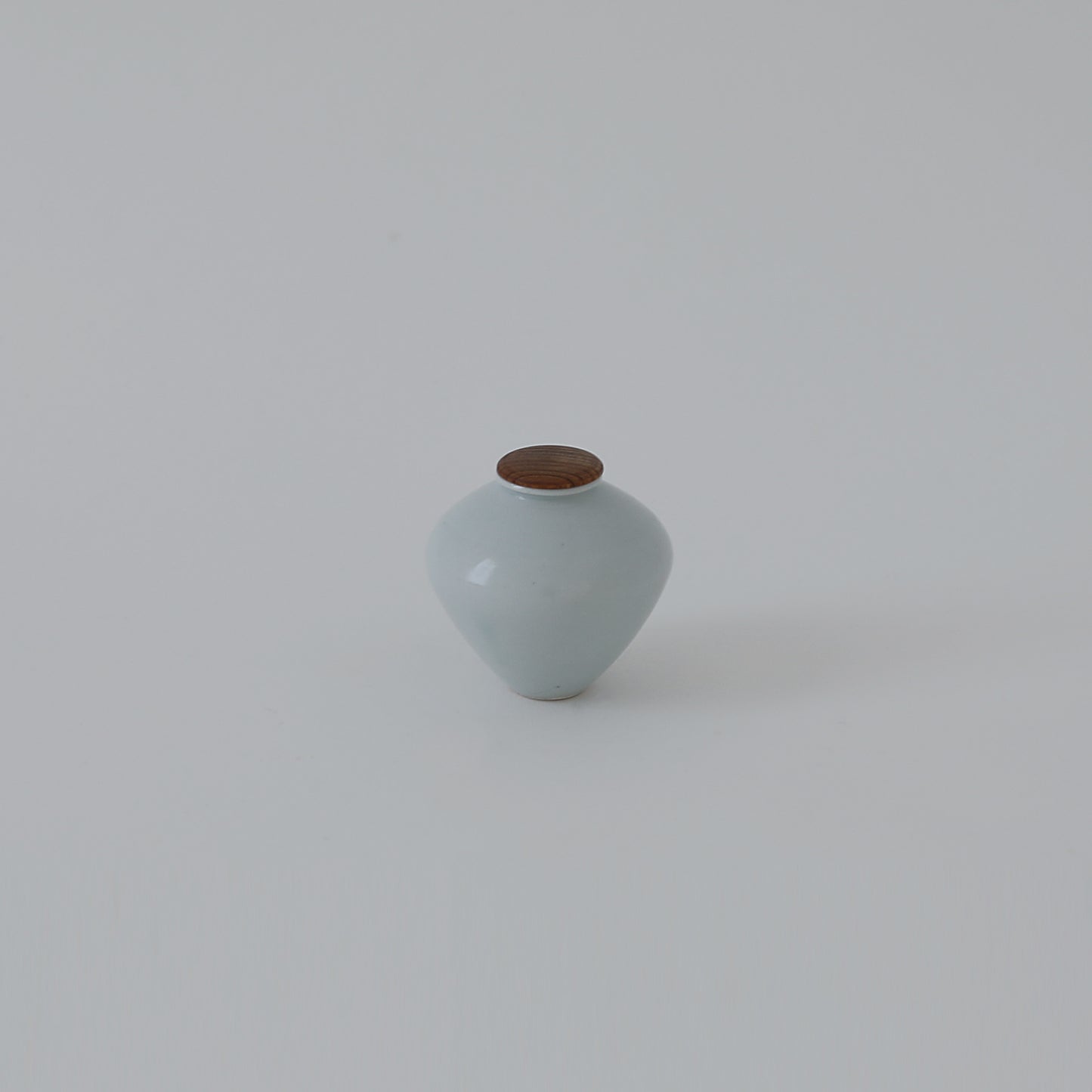 茶入れ　B